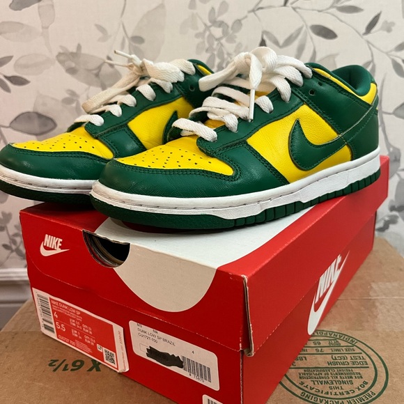 ✨ NIKE BRAZIL DUNK✨ - Picture 2 of 4